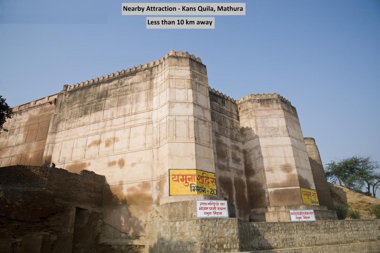 فندق Vrindāvanفي  Oyo 69378 Trilok Dham المظهر الخارجي الصورة